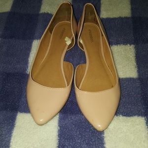 Nude flats